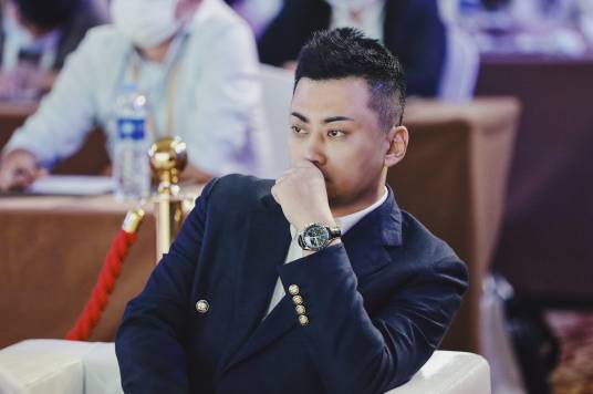 杨宇（全天候（海南）网络竞技有限公司董事长）_百度百科