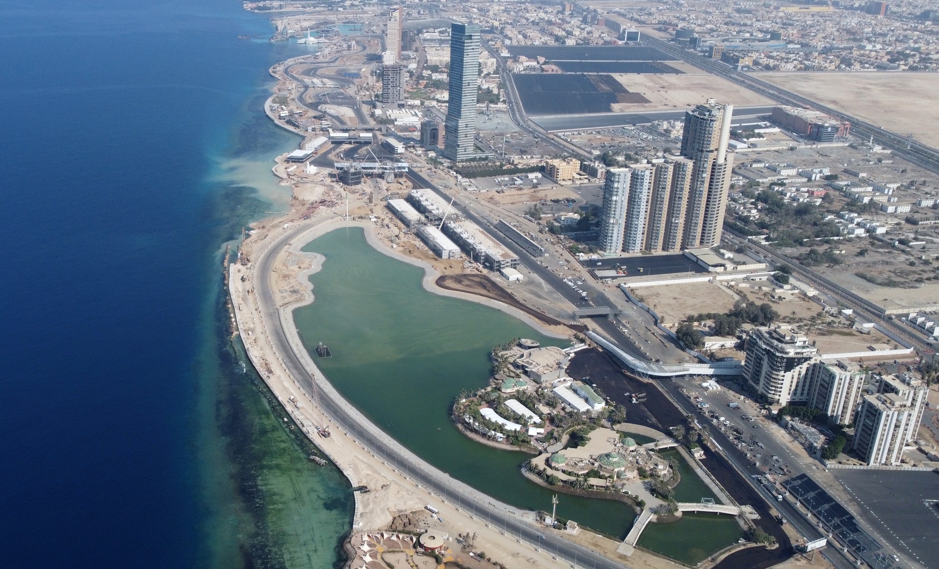  p data-id="tahonc5jzfjk"> b>吉达滨海赛道 /b>(英语:jeddah