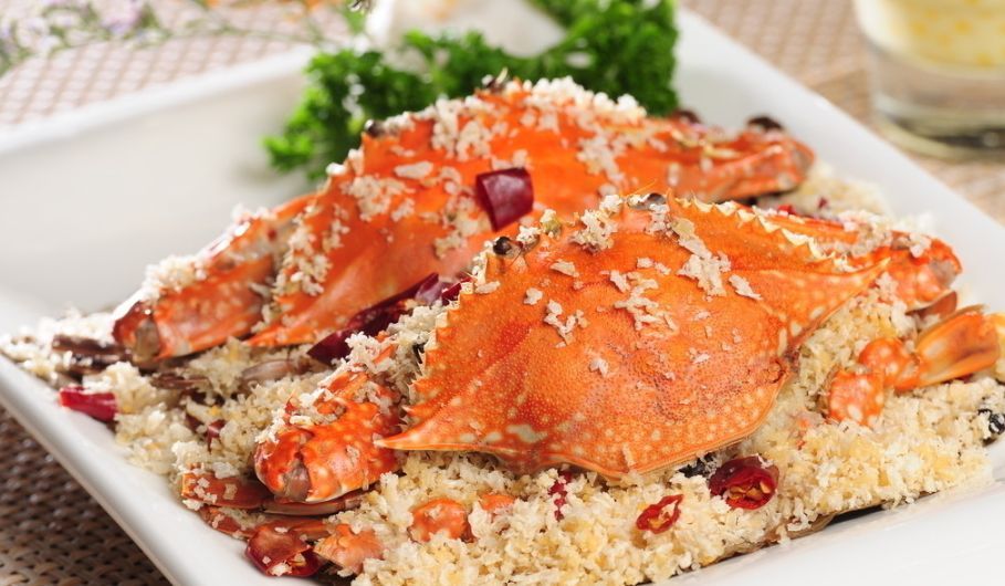 避风塘金蒜炒蟹