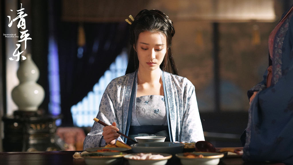 1999年1月21日出生于上海市,中国内地女演员,歌手,就读于上海戏剧学院