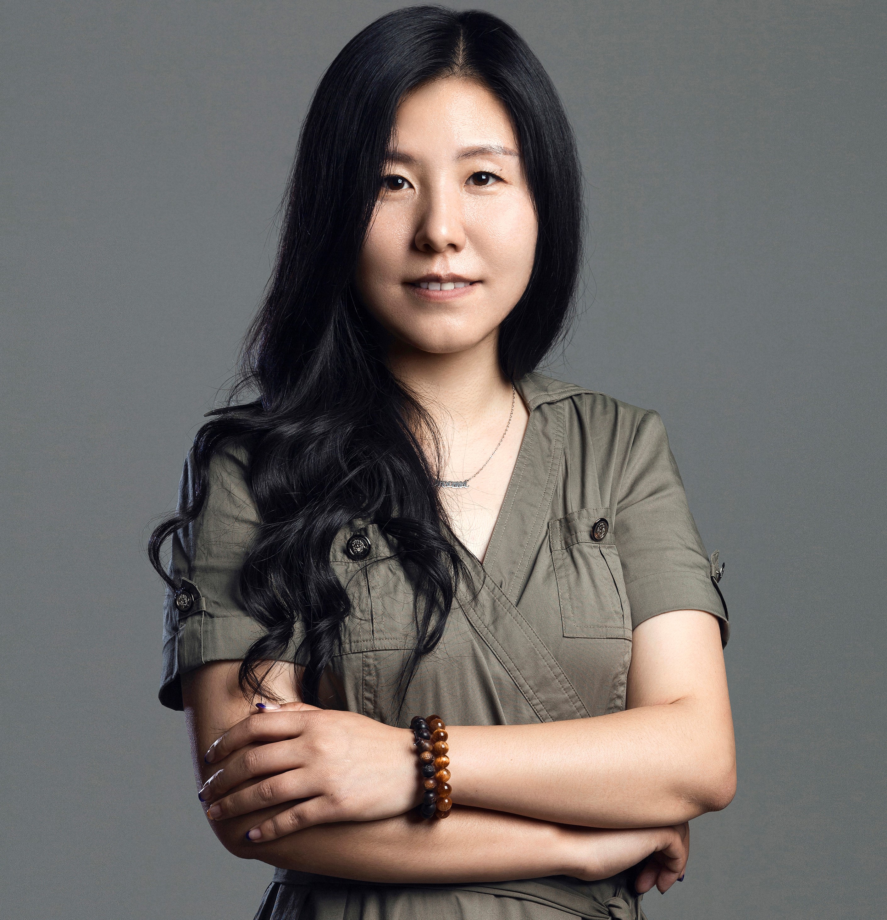  p data-id="gnaxalq0wy">杨婷,女,辽宁沈阳人,杨婷设计机构创办人及