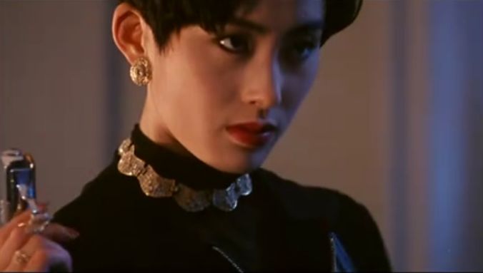 女黑侠黄莺