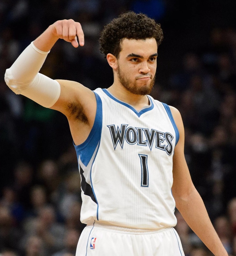  p>泰厄斯·琼斯(tyus jones),1996年5月10日出生于 a target="_blank