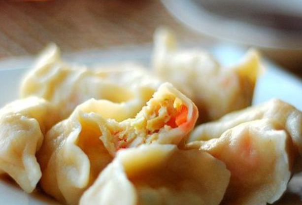 胡萝卜鸡肉饺