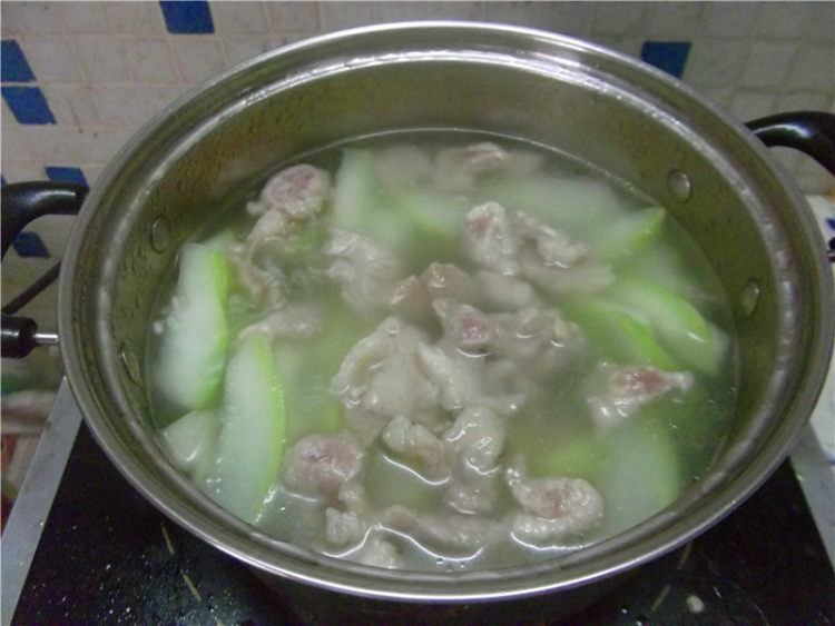 瑶柱葫芦瓜瘦肉汤