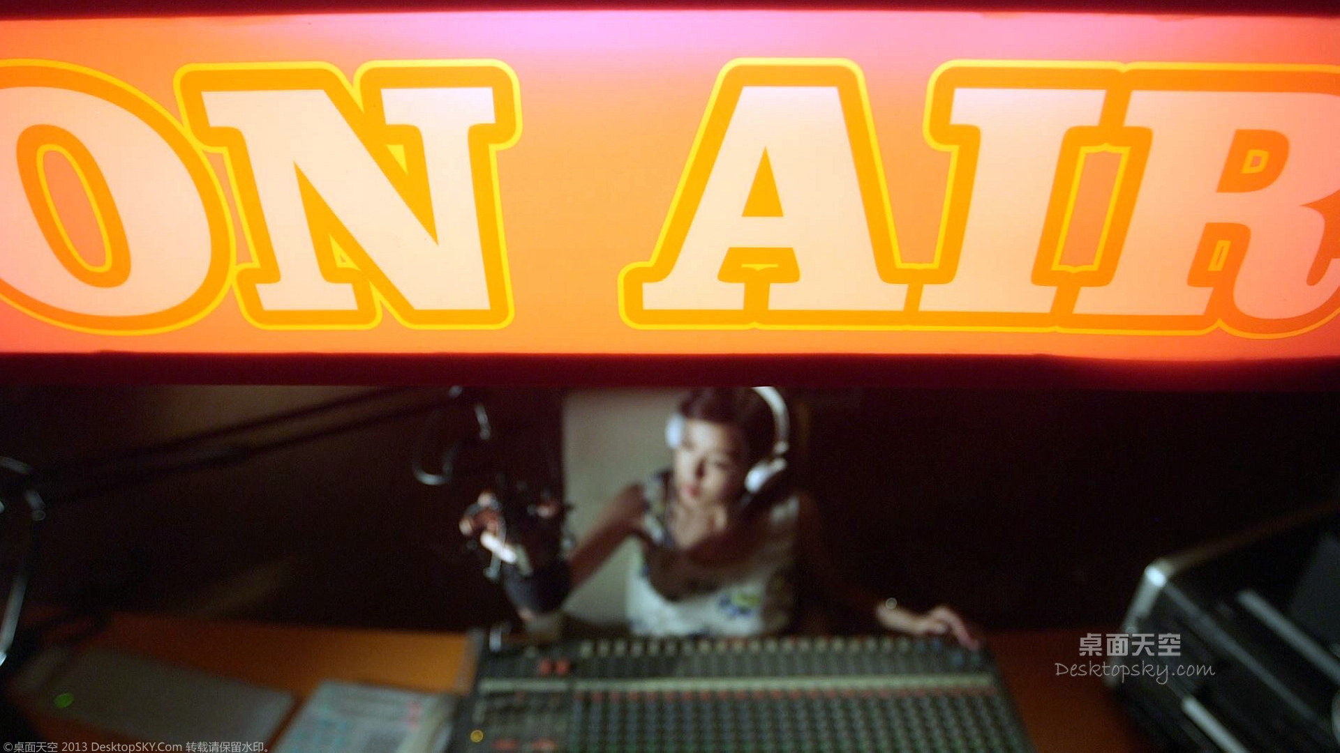  p>《真爱黑白配》是台湾三立电视台出品,由张晋荣执导, a href="#"