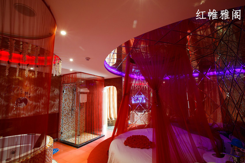  p>艾米情侣酒店是香港艾米酒店管理集团在内地投资的时尚情侣酒店