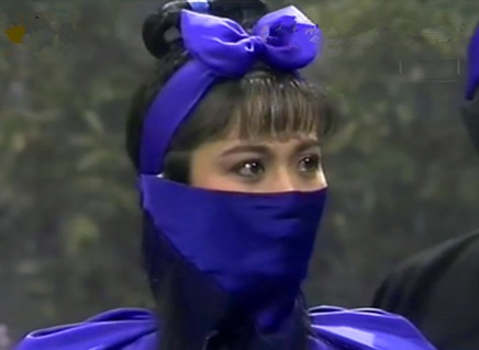  p>斑斑,原名黎小雯,出生于中国香港,中国香港女艺人.