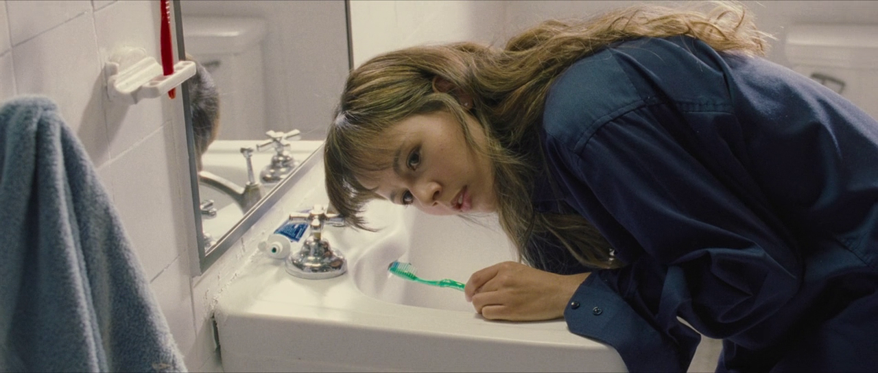  p>《黑暗面》是2011年的惊悚电影,由 a href="#" data-lemmaid="