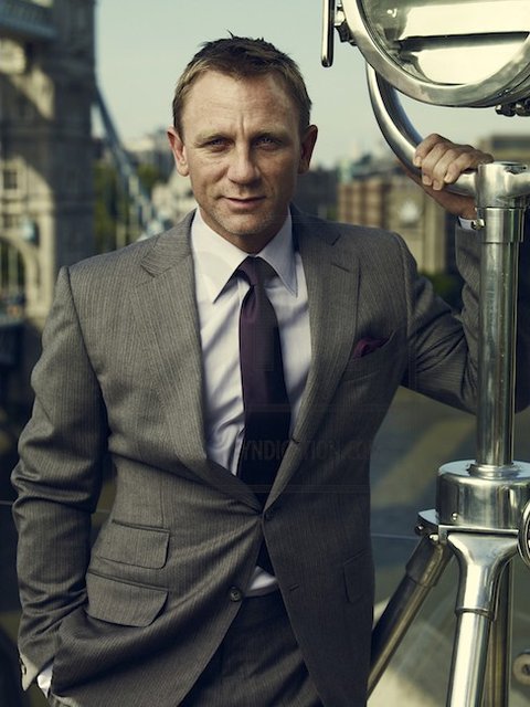  p>丹尼尔·克雷格(daniel craig),1968年3月2日出生于英国英格兰柴郡