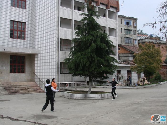 简称:武宁二中,全称:江西省武宁县第二中学,创建于1976年,是江西省