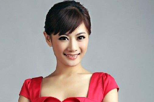  p>付蓉(艺名:蓉儿),女,汉族,山东人,是一名主持人,毕业于 a target="