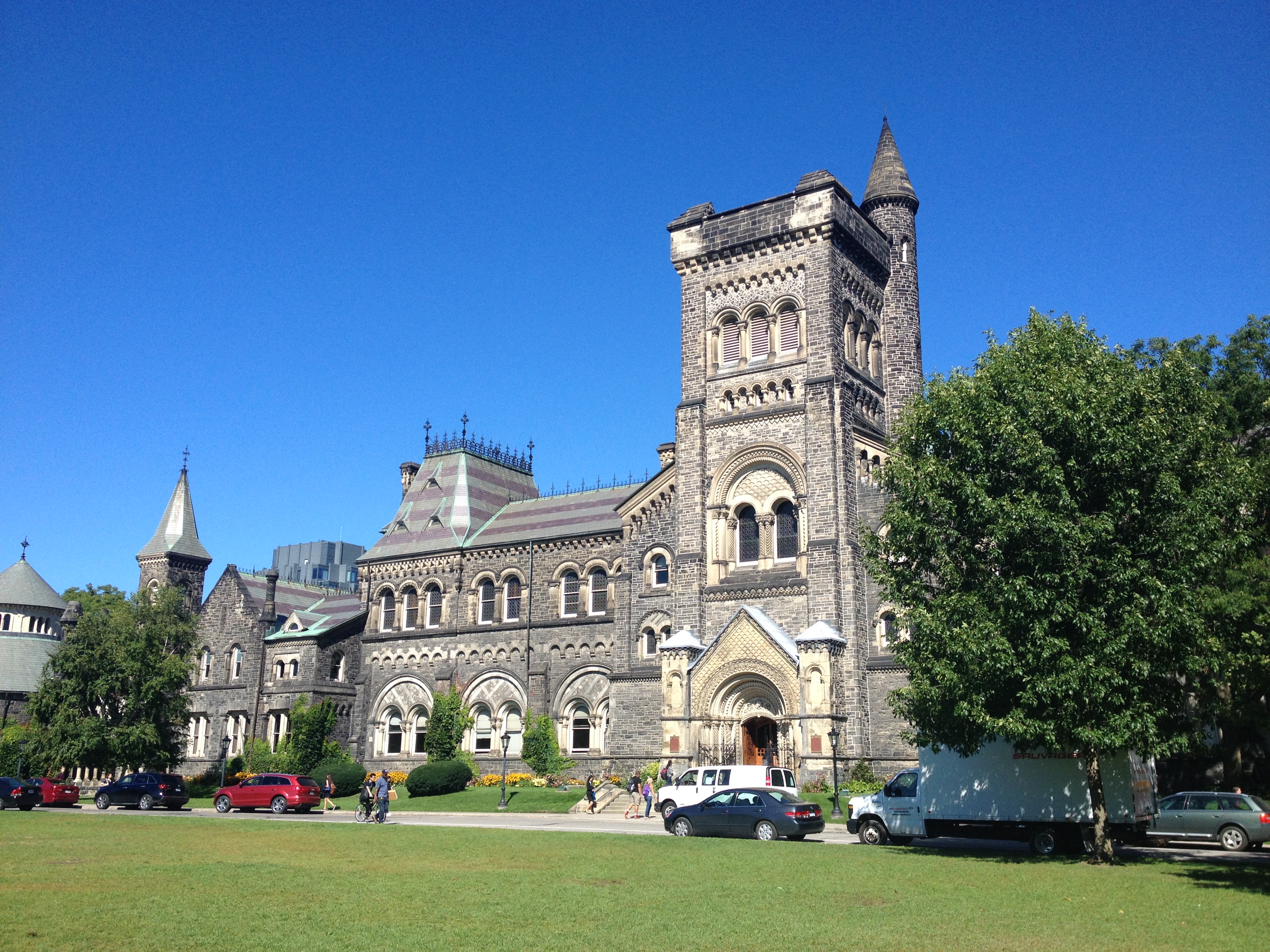  p>多伦多大学(university of toronto,简称:uoft, ut或utoronto;中文