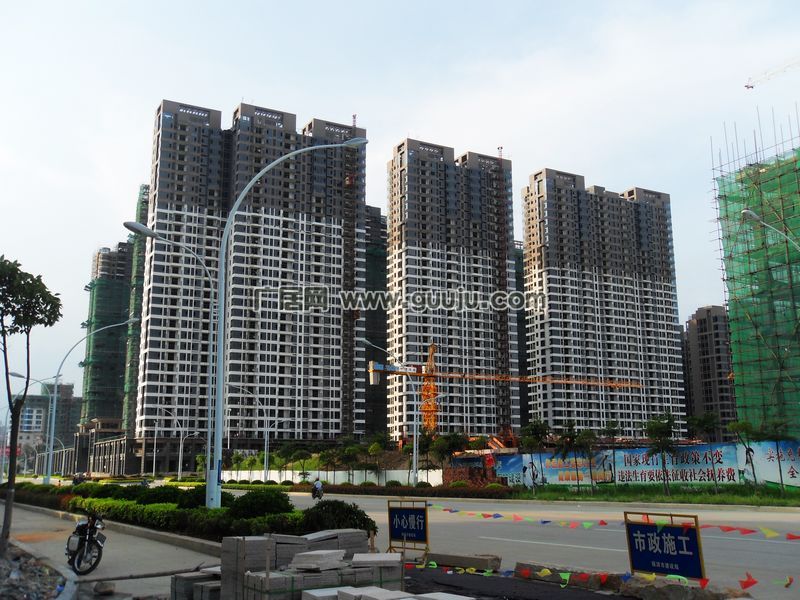  p data-id="swjg51mkeewi">融侨城是位于福清市的一处楼盘. /p>