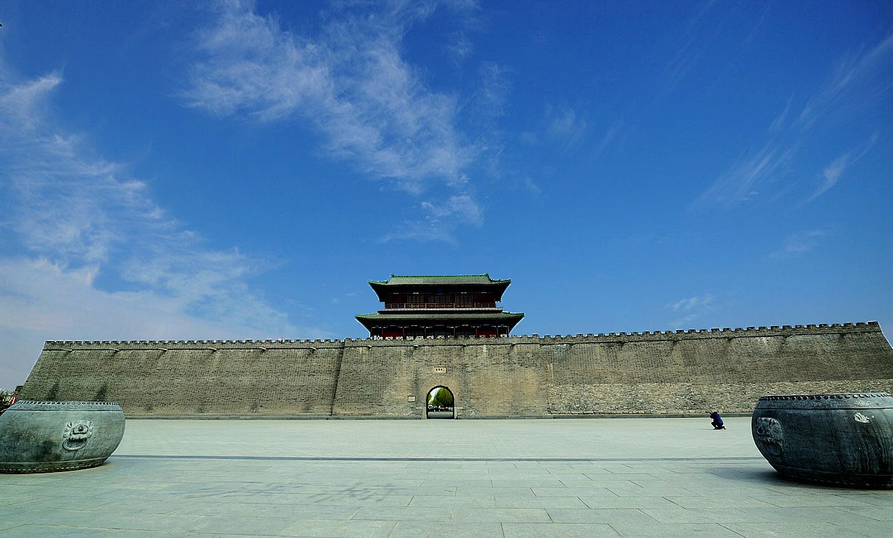  p>宣城城墙,位于中国 a target="_blank" href="/item/安徽省宣城市