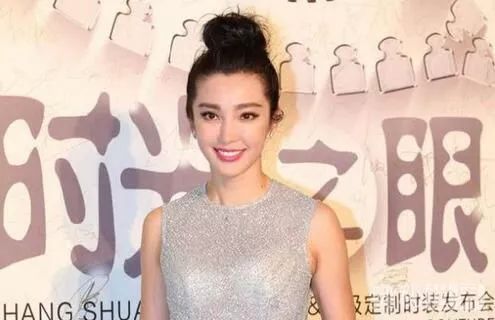 白莲花是什么意思 原来这些女性都有这个属性 百科ta说