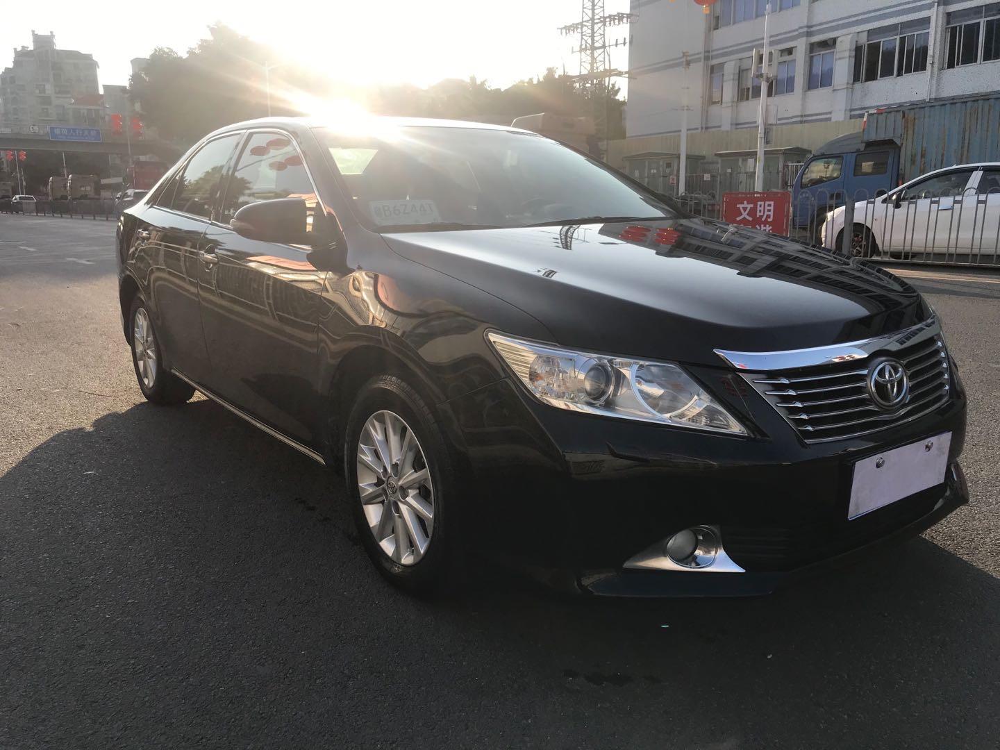 2012款凯美瑞 2.5g 豪华导航版