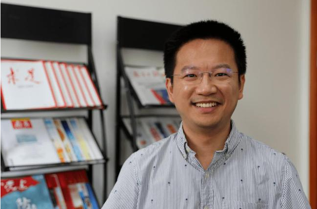 大学教授“跳槽”到中学当老师，中国博士泛滥或是一场灾难_百科TA说