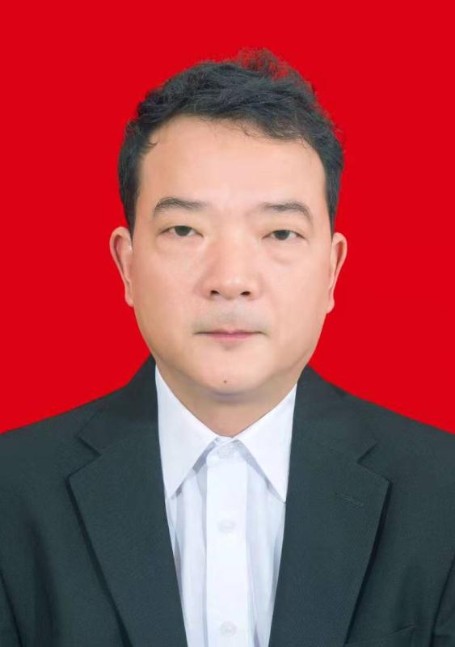  /p> p data-id="u55k2zllab8u">现任湖南省湘乡市民政局党组书记