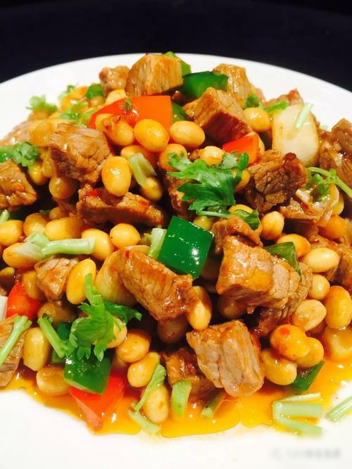 花生米炒牛肉丁