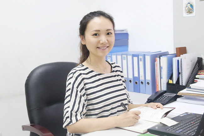 现任国家认监委办公室人事处副主任科员