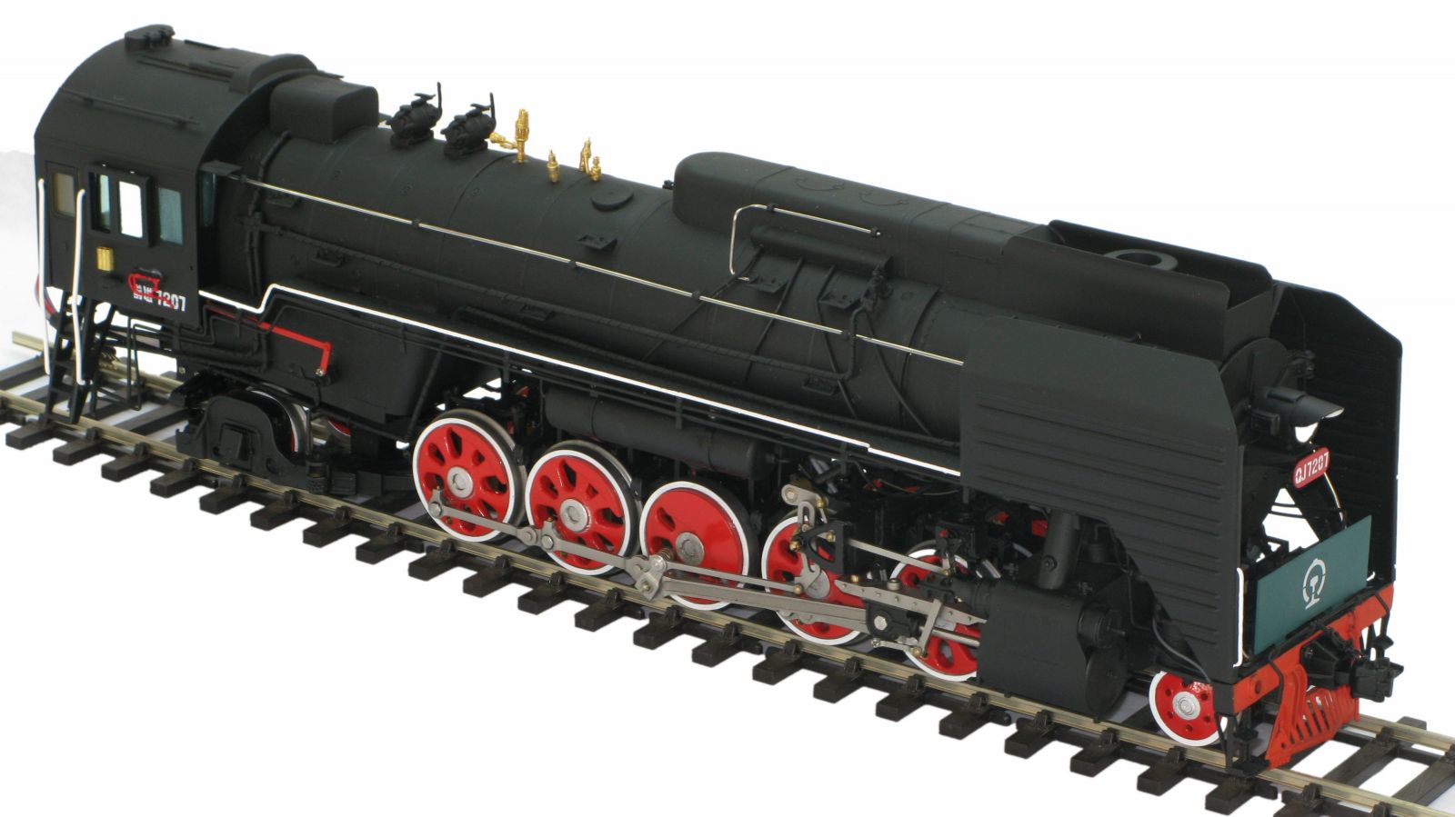 公司经营范围包括:蒸汽动力小火车研发;工艺品,五金,塑料制品,玩具