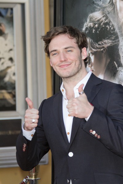 弗林(sam claflin),1986年6月27日出生于英国萨福克郡,英国影视男演员