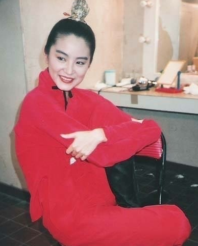  p>《绝代双骄》是 a target="_blank" href="/item/曾志伟/968135"