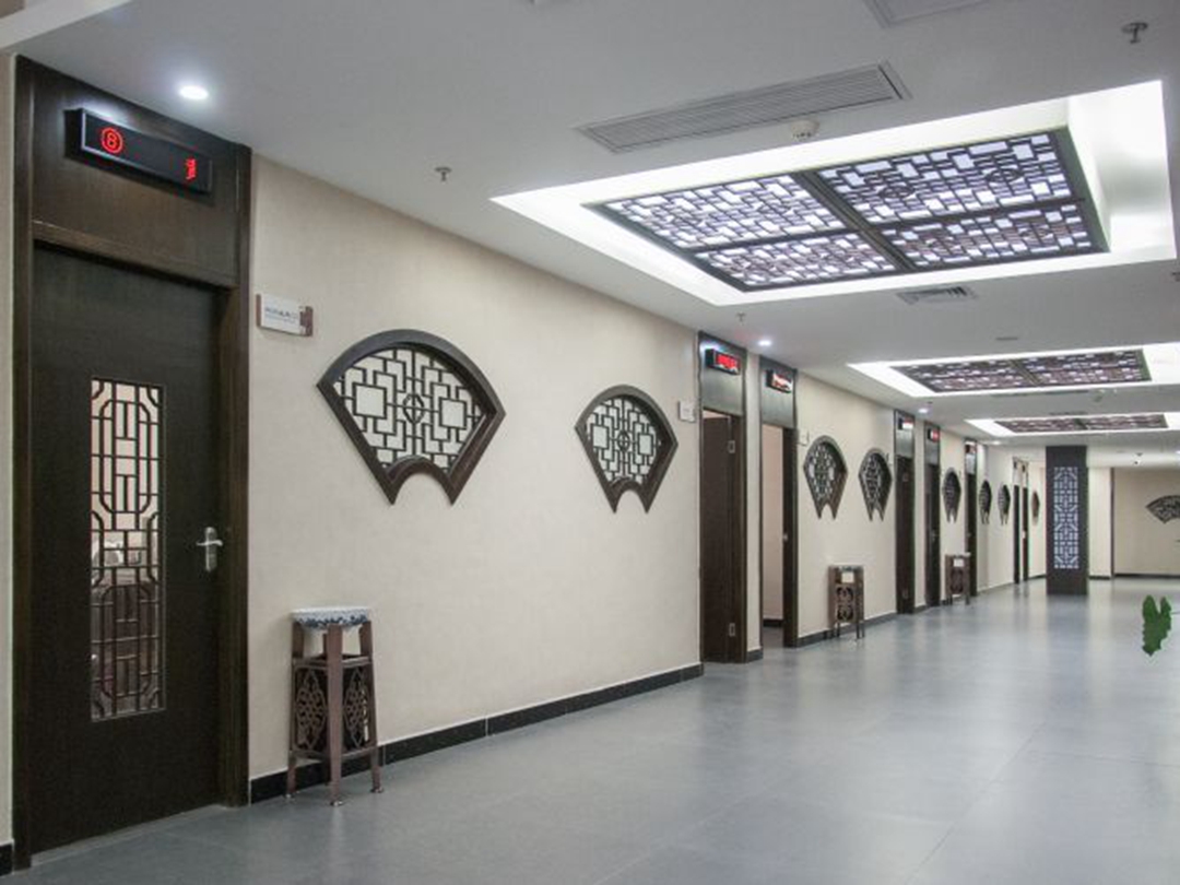  p>黄冈市中医医院位于湖北省黄冈市黄州区东门路19号,始建于1984年