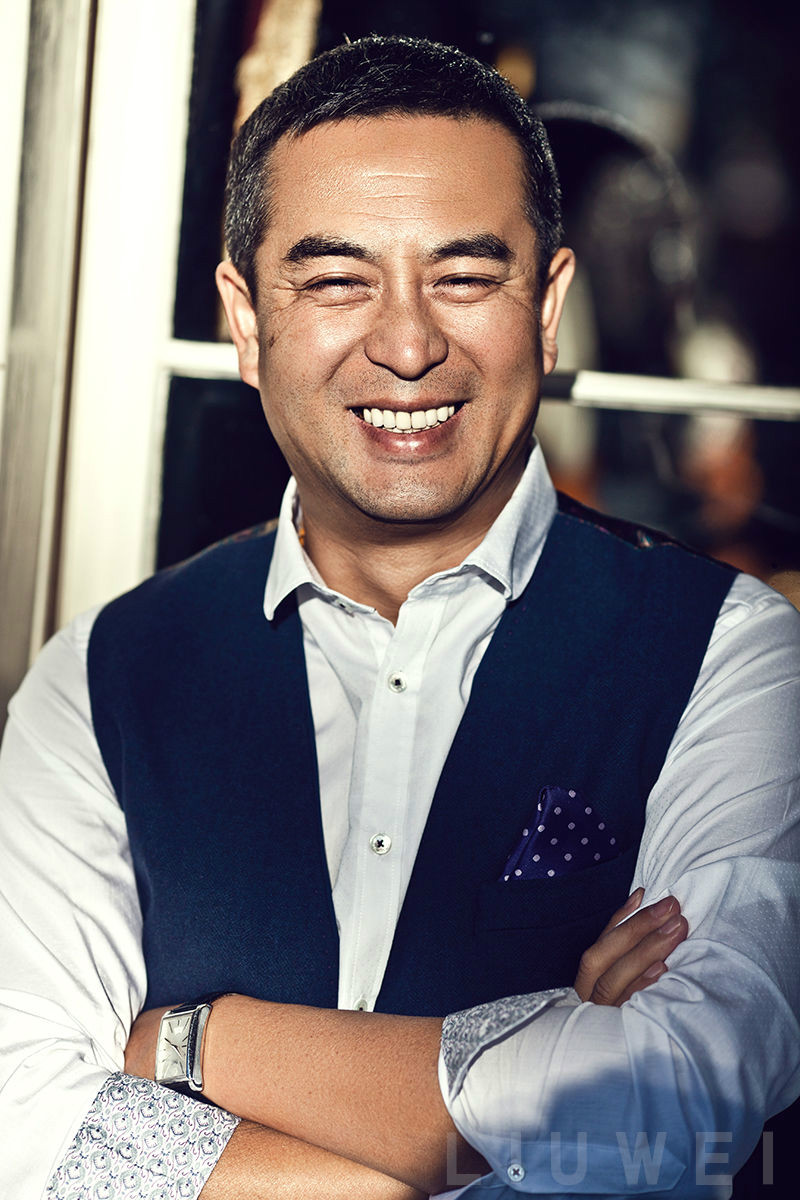 年4月8日出生于陕西省西安市,祖籍陕西省安康市,中国内地影视男演员