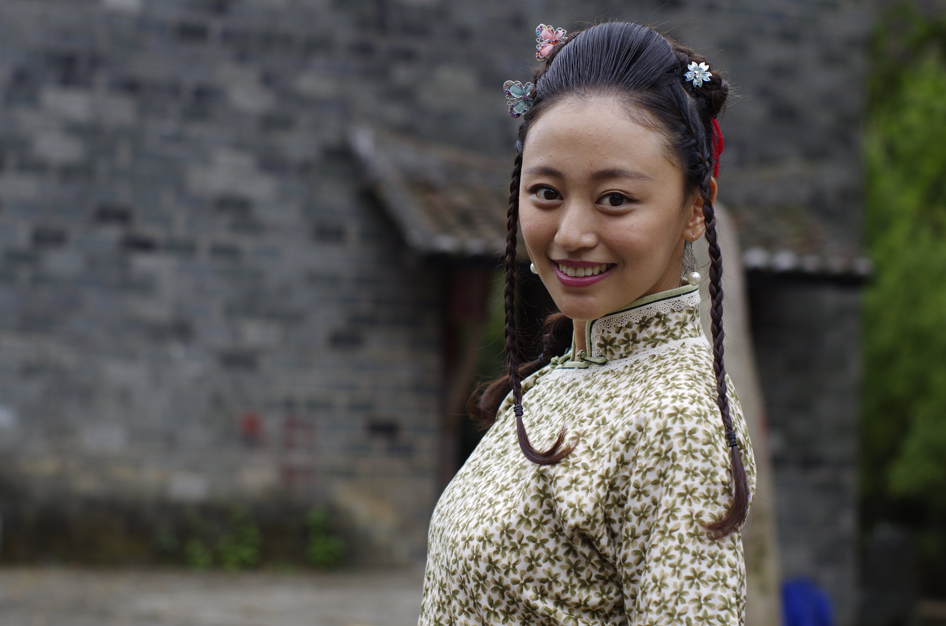 data-lemmaid="1462984">北京舞蹈学院 /a>音乐剧专业,中国内地女演员