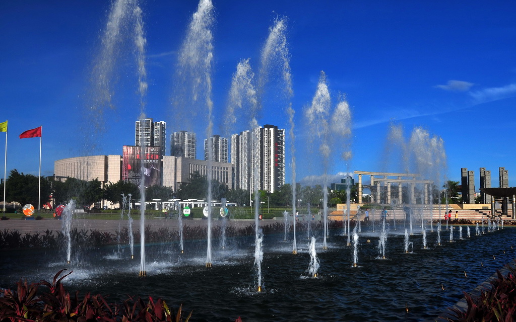  p>龙岗区,隶属广东省 a target="_blank" href="/item/深圳市