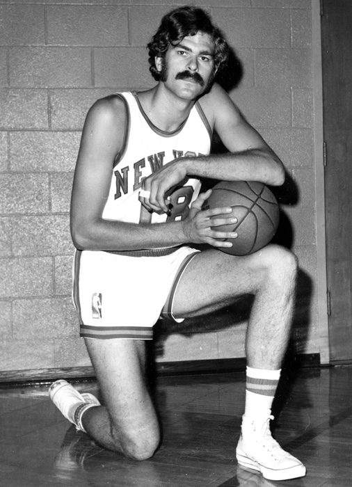  p>菲尔·杰克逊(phil jackson),1945年9月17日出生于美国 a href="#"