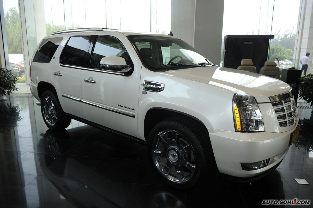 和众多领先科技于一身,自诞生之日,就成为美国乃至世界豪华suv的典范