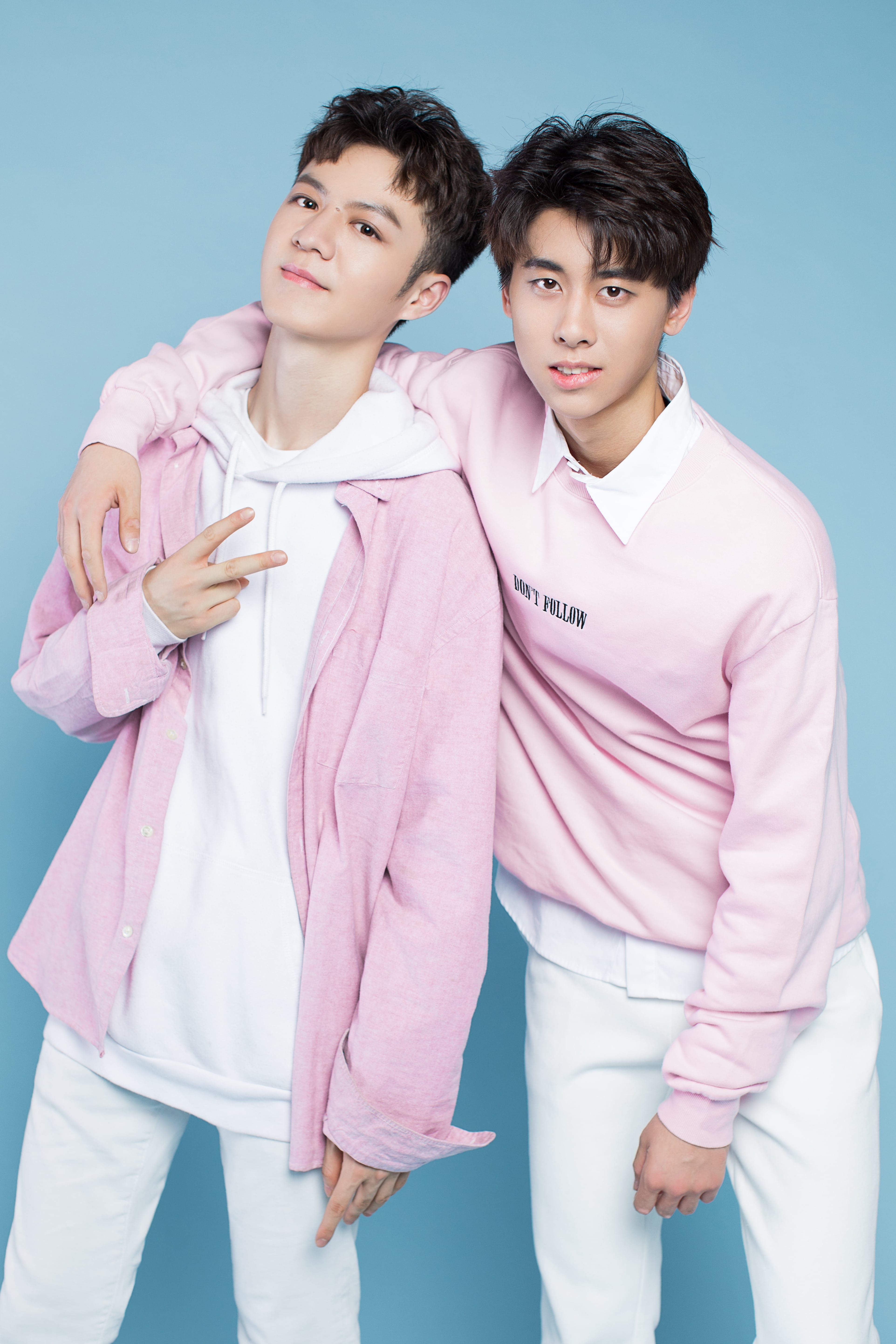 男子演唱组合 a target="_blank" href="/item/飞炫少年/9794050"