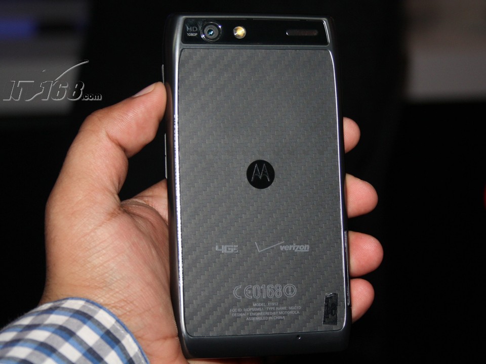 摩托罗拉xt912
