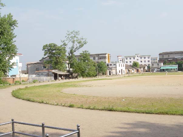  p>弋阳县第一中学坐落于县城 a data-lemmaid="263120">方志敏 /a>