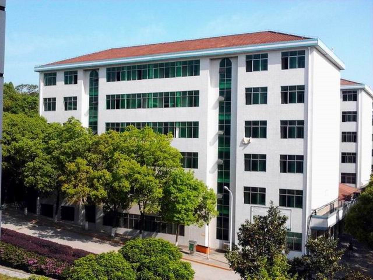 松滋市第一中学