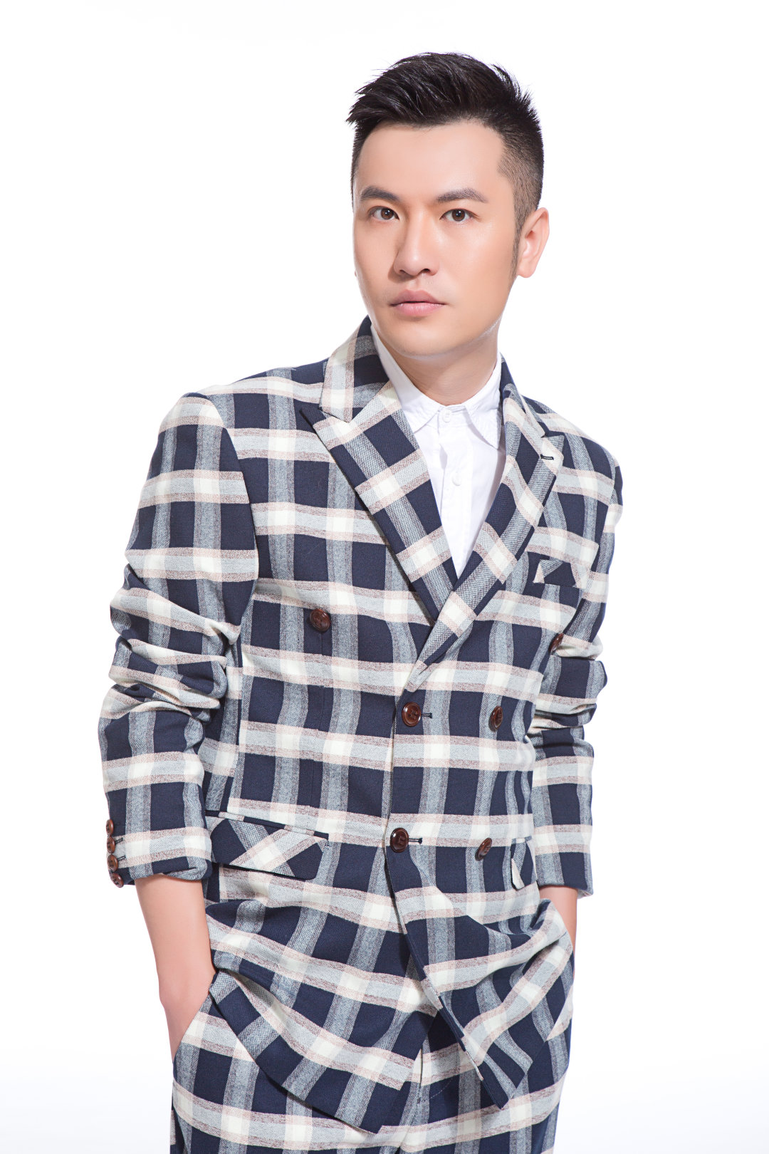 class="ref" data-ctrid="sxlouvfzutkw">重庆电视台著名节目主持人