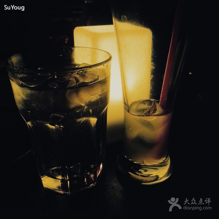  p data-id="gn2tl0btkk">爵色(总店)是一家酒吧,位于青岛市南区闽江