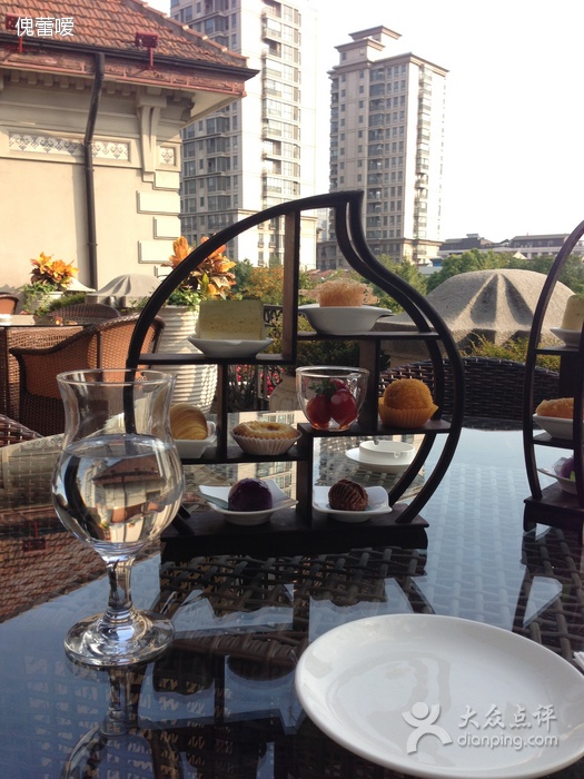  p>慧公馆(巨鹿路店)是位于上海卢湾区巨鹿路168号近瑞金一路的一家