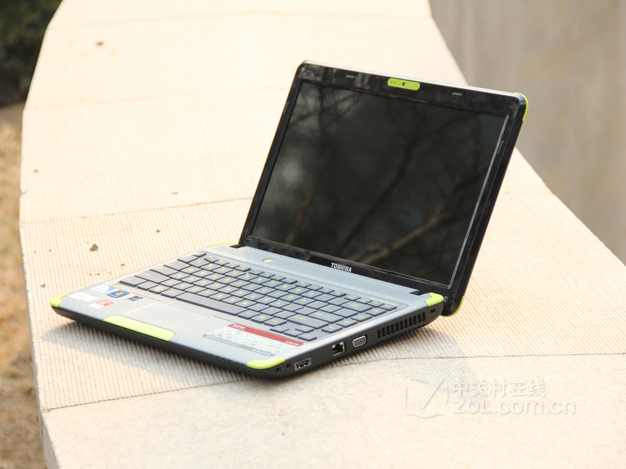  p>东芝l630-15k 上市于2010年12月,采用intel 奔腾双核 p6100处理器