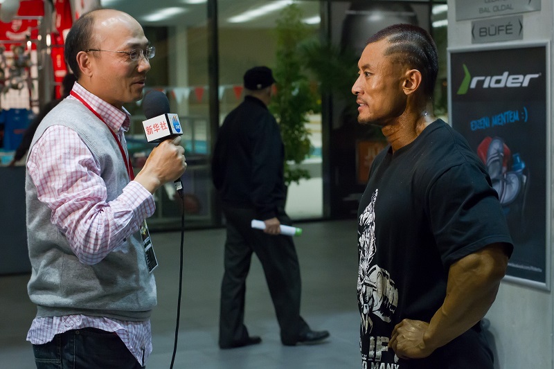  p>辛健,1981年7月7日出生,身高168厘米,体重75至80公斤,亚洲健美联合