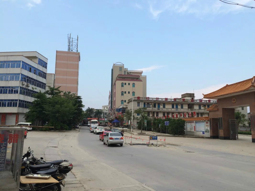  p>高州市分界镇位于高州东南部,距离高州和茂名分别为22公里和15公里