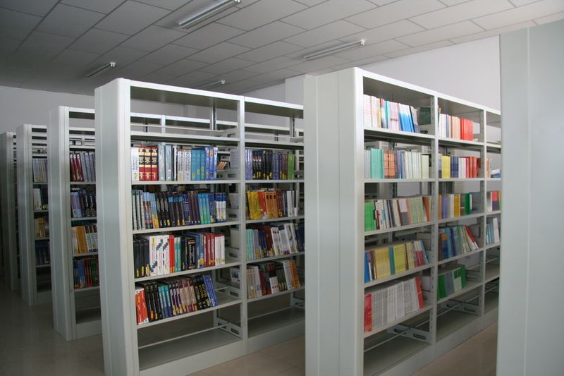 新华学院图书馆