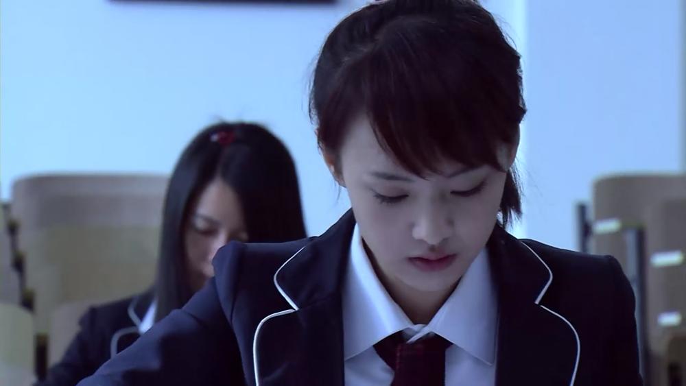  p>郑爽,1991年8月22日出生于辽宁省沈阳市大东区,毕业于 a target="