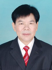  p data-id="gnfep2cqzk">覃作福,男,现任 a