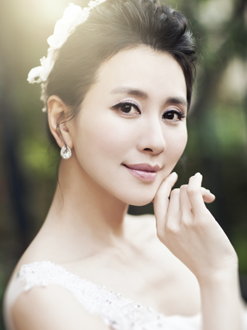 李一花（韩国女演员）_百度百科