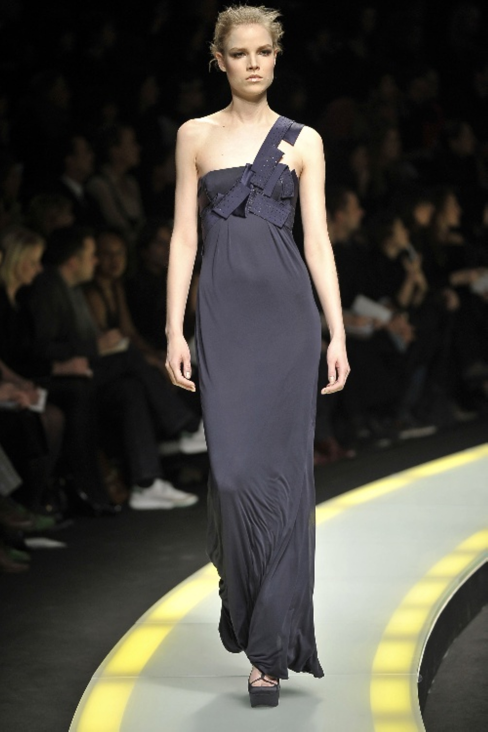  p>苏薇·考波嫩 (suvi koponen) 1988年出生,芬兰模特. /p>