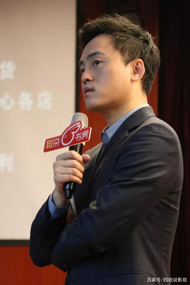 部门解散仅剩一人，不仅升职，还出版多部畅销书，看刘同传奇经历_百科TA说